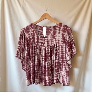 Boho Tie-Dye Blouse | Flowy Fit + Keyhole Detail size XL Burgundy